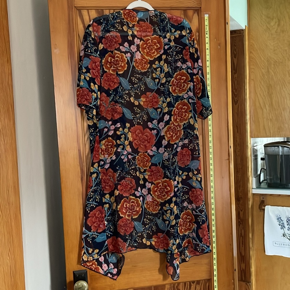 Kimono - Picture 2 of 4